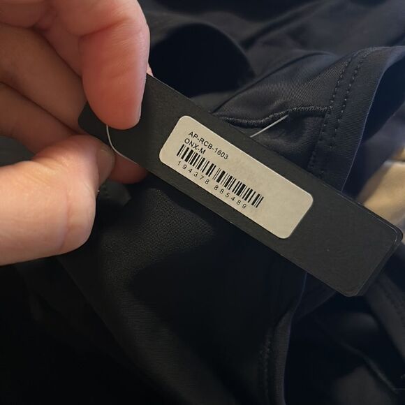 NWT SKIMS Performance Racer Back Tank - - Picture 4 of 6